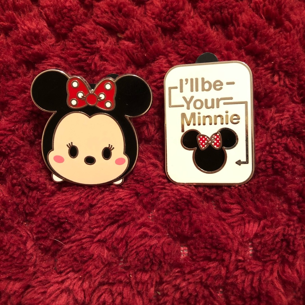 Authentic Disney Minnie Mouse Pin Set